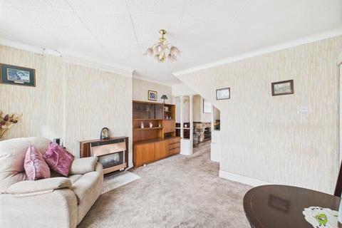4 bedroom semi-detached house for sale, Woolwich Road, Bexleyheath, Kent, DA7