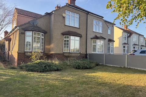 4 bedroom semi-detached house for sale, Woolwich Road, Bexleyheath, Kent, DA7