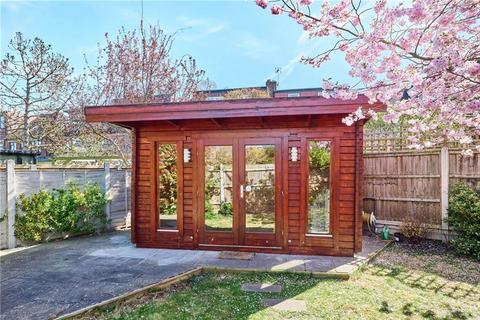 2 bedroom flat for sale, Cambridge Road, London SW13