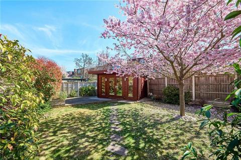 2 bedroom flat for sale, Cambridge Road, London SW13