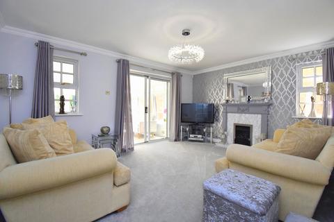 4 bedroom detached house for sale, Glastonbury Close, Orpington BR5