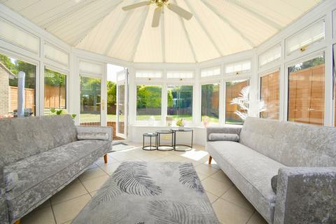 4 bedroom detached house for sale, Glastonbury Close, Orpington BR5