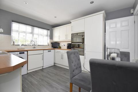 4 bedroom detached house for sale, Glastonbury Close, Orpington BR5