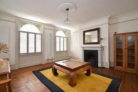 3 bedroom flat for sale, East Ascent, St. Leonards-On-Sea