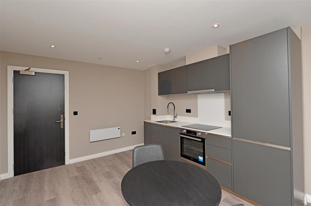 Fitted Kitchen: