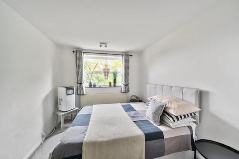 undefined, Linksway,  Hendon,  NW4