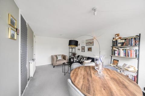 undefined, Linksway,  Hendon,  NW4