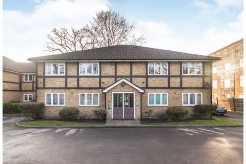 1 bed flat/apartment for rent in Aragon Court, Bracknell, RG12