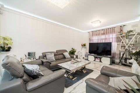 5 bedroom house for sale, Costons Avenue, Greenford UB6