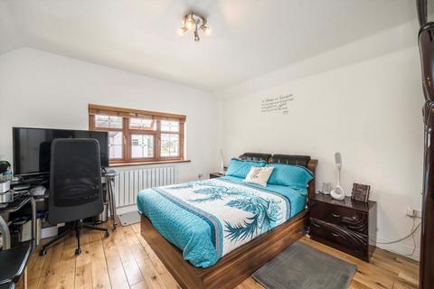 5 bedroom house for sale, Costons Avenue, Greenford UB6