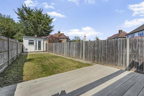 3 bedroom semi-detached house for sale, Bargate Close, Motspur Park KT3