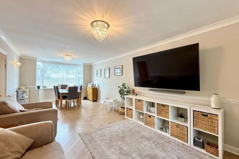 3 bedroom semi-detached house for sale, Sandy Hill Road, Shirley
