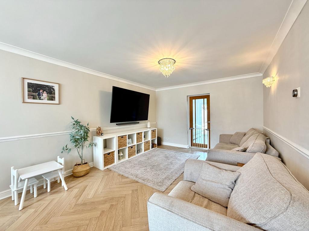 House in Solihull, Shirley - View 5