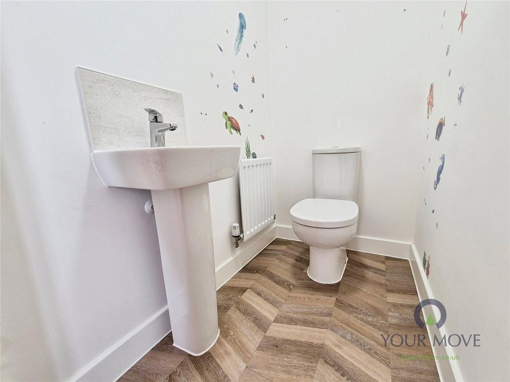 Cloakroom/Wc
