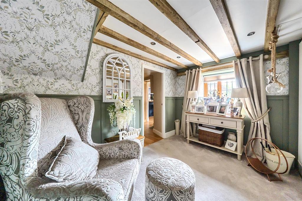 Snug/Dining Room