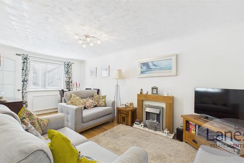2 bedroom apartment for sale, Howard Court, Henry Close, EN2