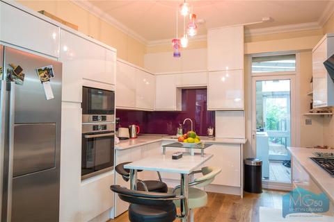 8 Clifton Road, London, N3 2AR