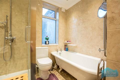 8 Clifton Road, London, N3 2AR