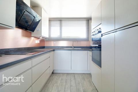 undefined, Oxford Gardens, London
