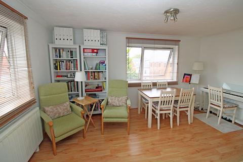 undefined, London Road, Overton RG25