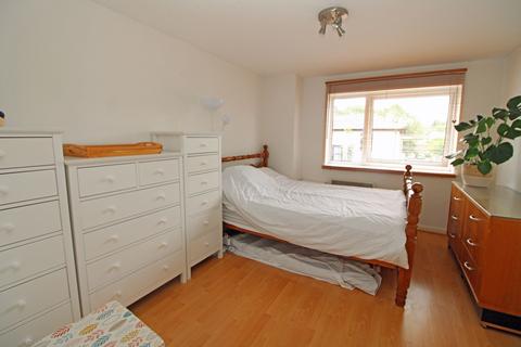 undefined, London Road, Overton RG25
