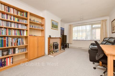 undefined, Cheviot Close, Banstead SM7