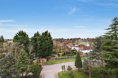 undefined, Littleworth Road, 4 Littleworth Road, KT10