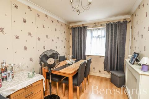 5 bedroom semi-detached house for sale, Clachar Close, Chelmsford, CM2