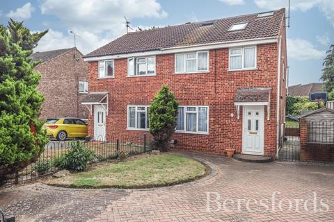 Clachar Close, Chelmsford, CM2