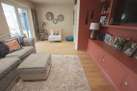 undefined, Bowfell Drive, Basildon SS16