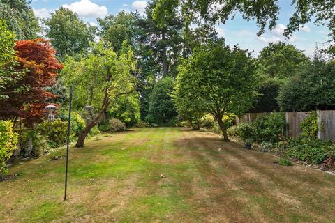 4 bedroom detached house for sale, The Chenies, Petts Wood East