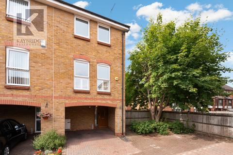 37 Farriers Road, Epsom, KT17 1LP