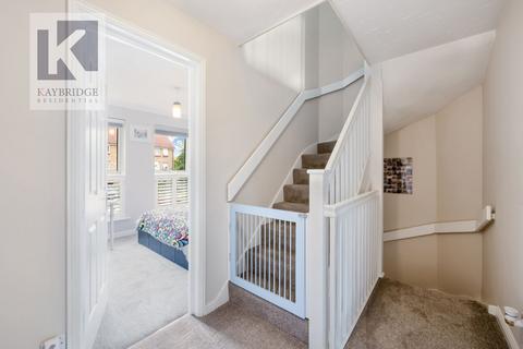 37 Farriers Road, Epsom, KT17 1LP
