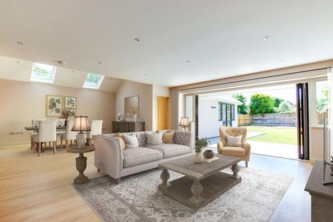 undefined, Queen Katherine Road, Lymington, SO41