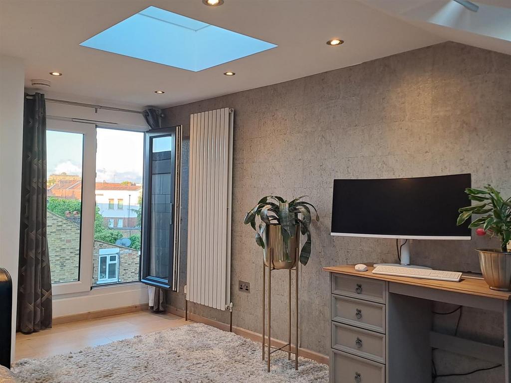 27 Station Road New loft 2.jpg