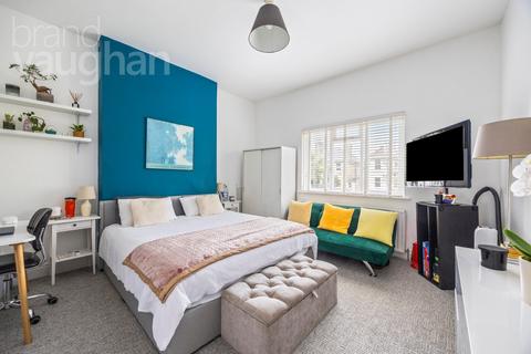 2 bedroom flat for sale, Tisbury Road, Hove, BN3