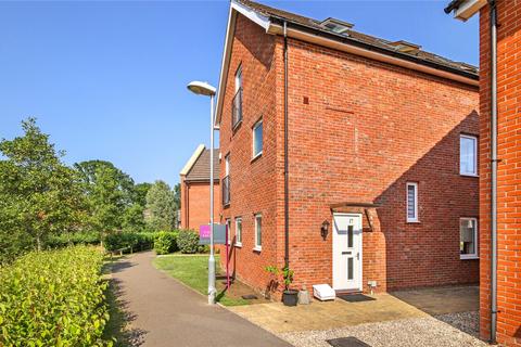 17 Nicholson Park, Bracknell, RG12 9QN