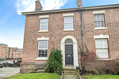 3 bedroom end of terrace house for sale, Queen Street, Telford TF1
