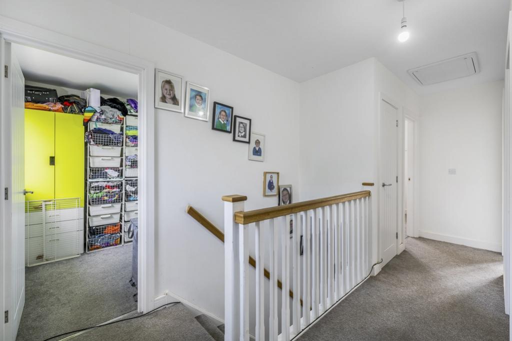 25 Dean Close (Weston)-19
