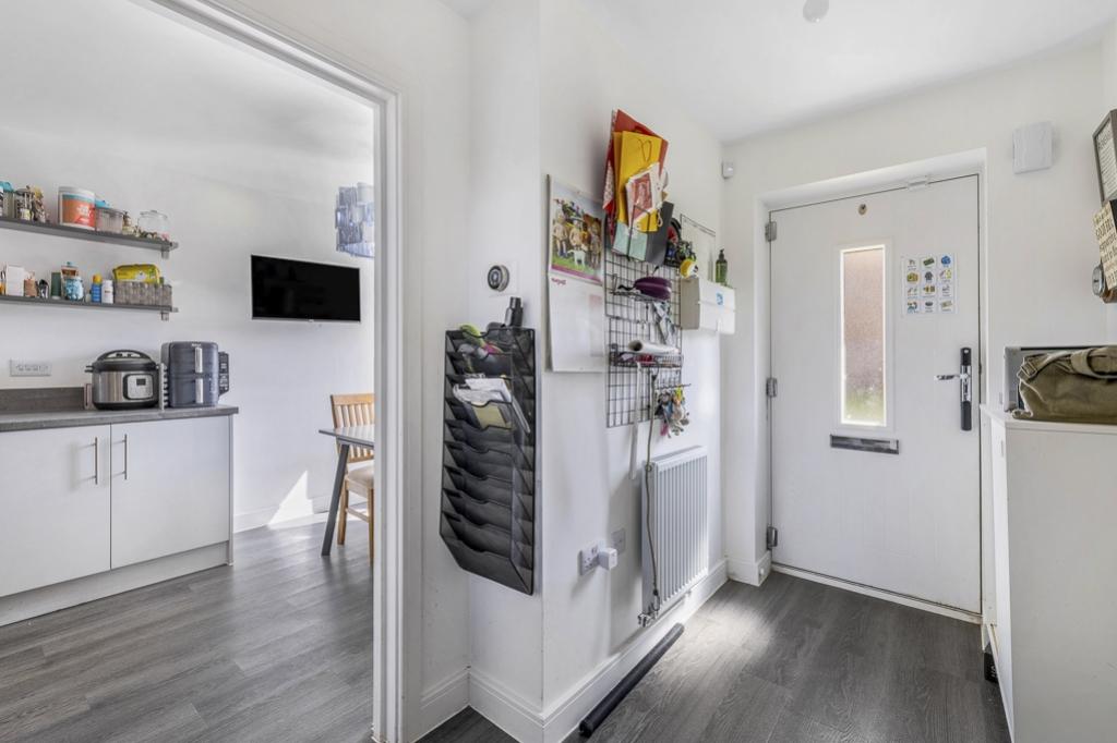 25 Dean Close (Weston)-13