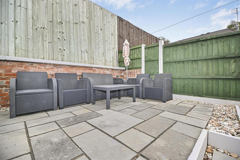 3 Burwell Close Patio.jpg