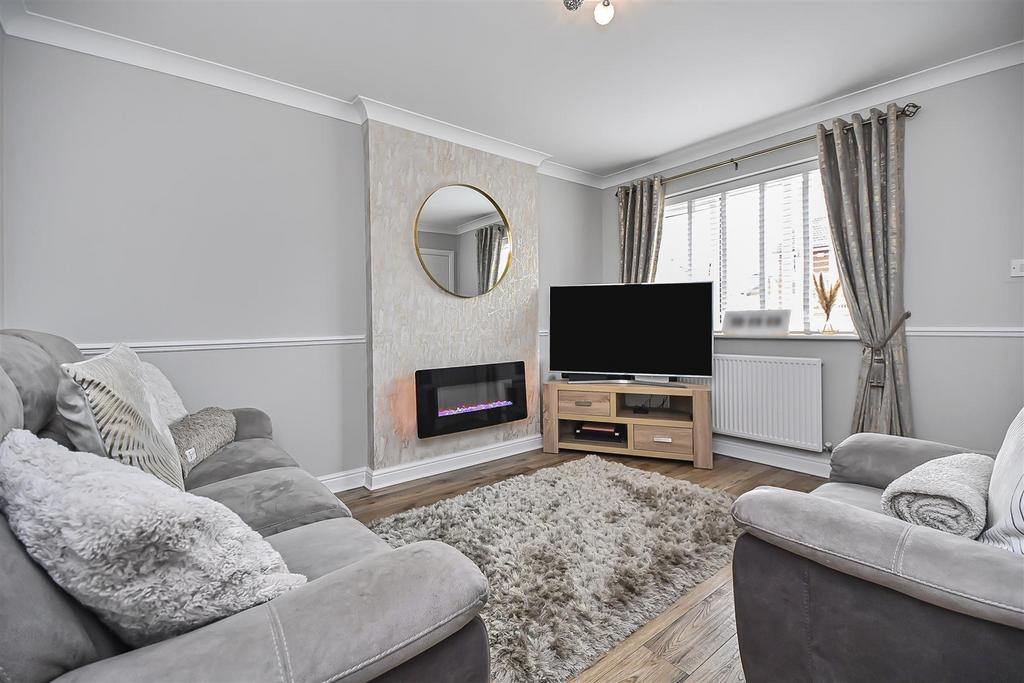 3 Burwell Close Lounge (2).jpg