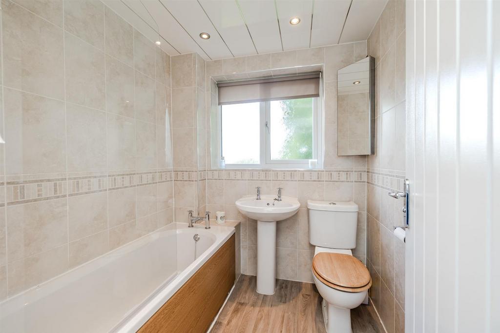 34 Pinewood Close-Kenton Bank Foot-NE32 YB-16.jpg