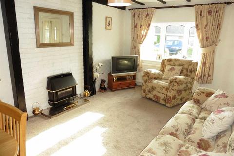 2 bedroom semi-detached bungalow to rent, Kerry Close, Barwell