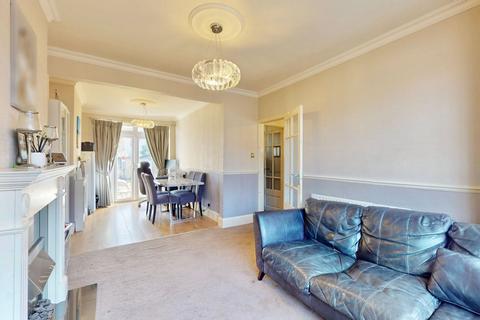 26 Lawrence Crescent, Dagenham, RM10 7HJ