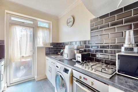 26 Lawrence Crescent, Dagenham, RM10 7HJ