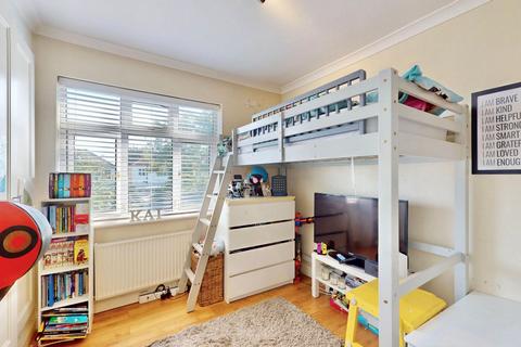 26 Lawrence Crescent, Dagenham, RM10 7HJ