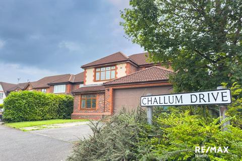 4 bedroom detached house for sale, Challum Drive, Chadderton