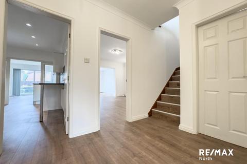 4 bedroom detached house for sale, Challum Drive, Chadderton