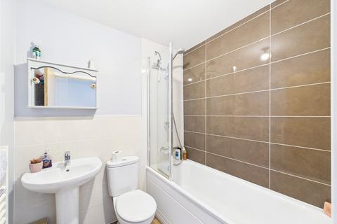 17 Acorn Way, Hardwicke, Gloucester, GL2 4AY